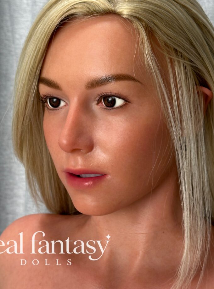 169cm (5'7") C-Cup Fusion Series (Head #Gwen) Full Silicone - Zelex